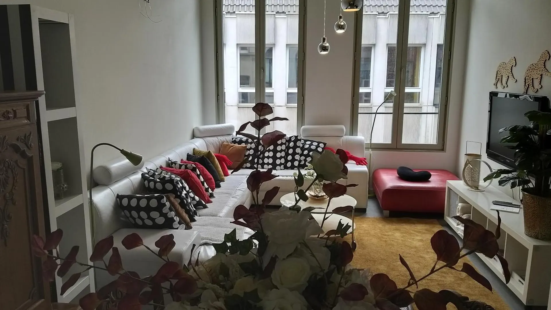 Wellness Loft With Sauna, Jacuzzi, Roof Terrace & Amazing View Appartement Antwerpen 0*,  België