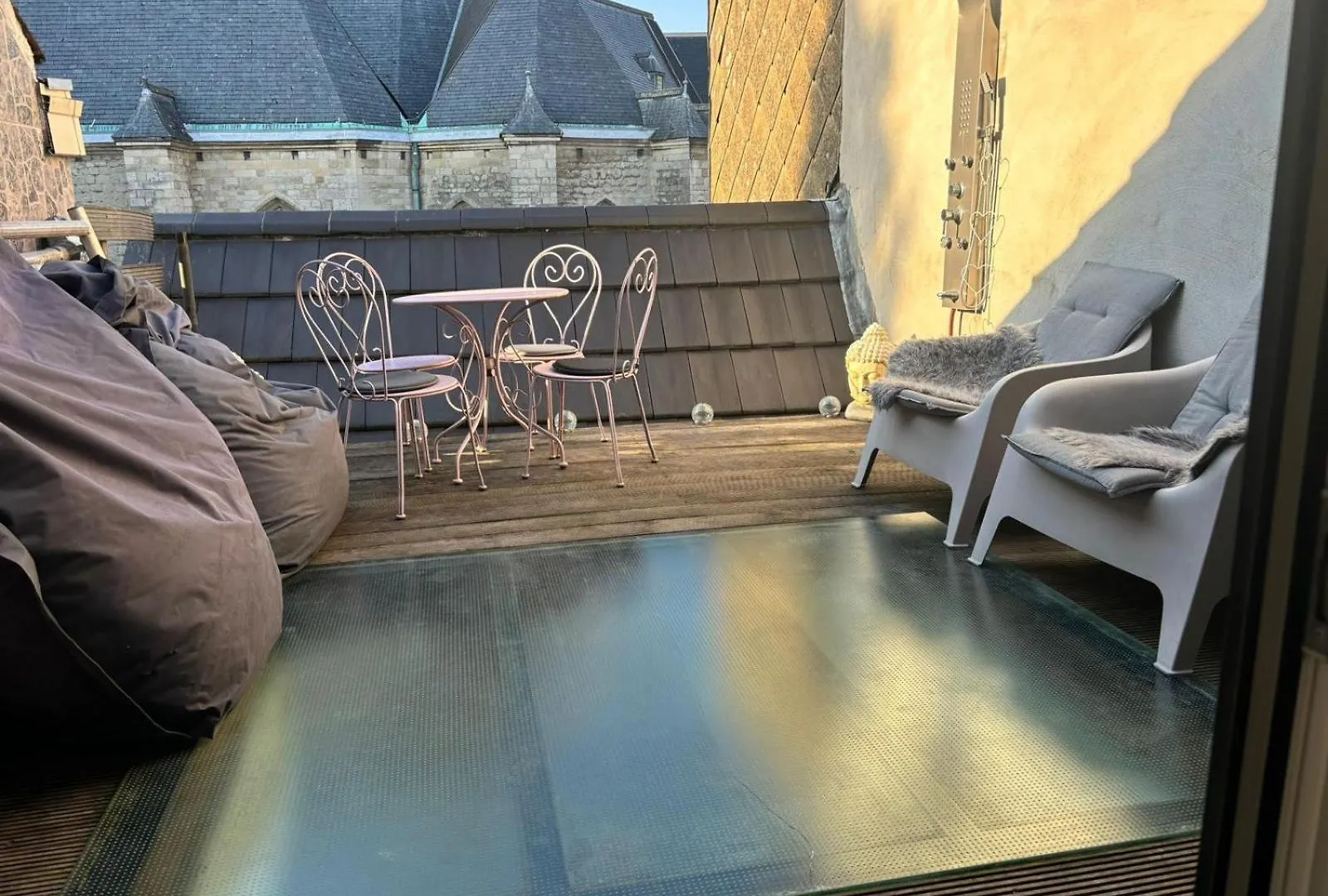 Apartamento Wellness Loft With Sauna, Jacuzzi, Roof Terrace & Amazing View Amberes 0*,  Bélgica